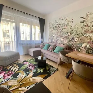 Hollan I 3bdr I 2bathr I Freeparking Budapest